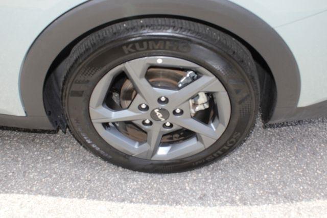 Kia K4 LXS FWD 2025