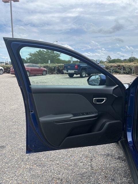 Kia K4 LXS FWD 2025