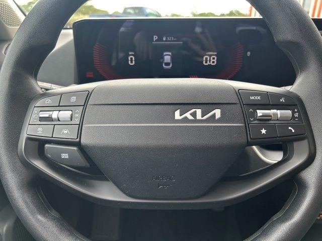 Kia K4 LXS FWD 2025