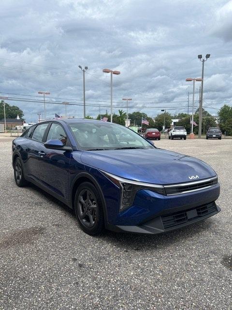Kia K4 LXS FWD 2025
