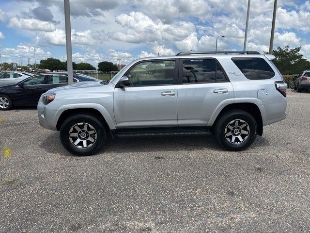 Toyota 4Runner TRD Off Road 4WD (Natl) 2024