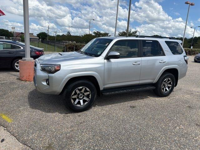Toyota 4Runner TRD Off Road 4WD (Natl) 2024