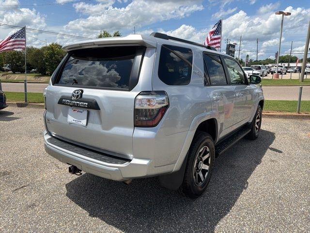 Toyota 4Runner TRD Off Road 4WD (Natl) 2024