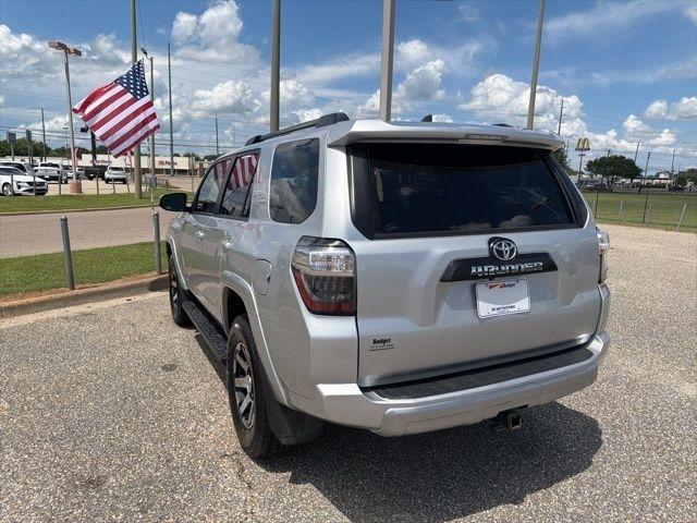 Toyota 4Runner TRD Off Road 4WD (Natl) 2024