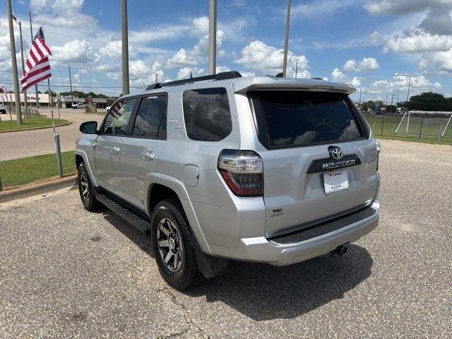 Toyota 4Runner TRD Off Road 4WD (Natl) 2024