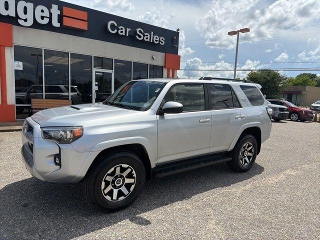 Toyota 4Runner TRD Off Road 4WD (Natl) 2024