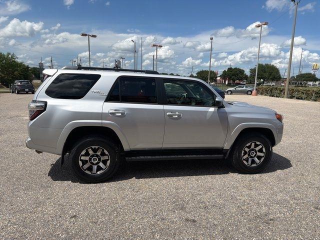 Toyota 4Runner TRD Off Road 4WD (Natl) 2024