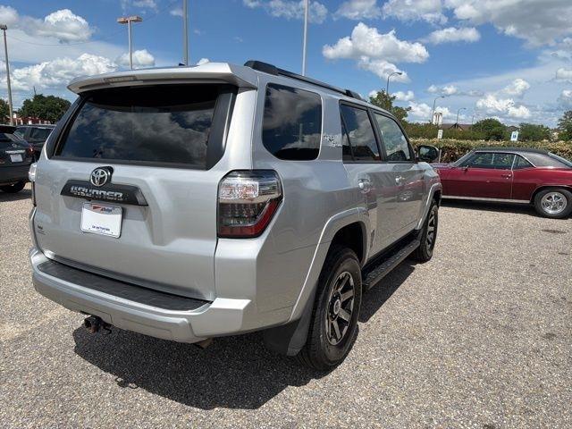 Toyota 4Runner TRD Off Road 4WD (Natl) 2024