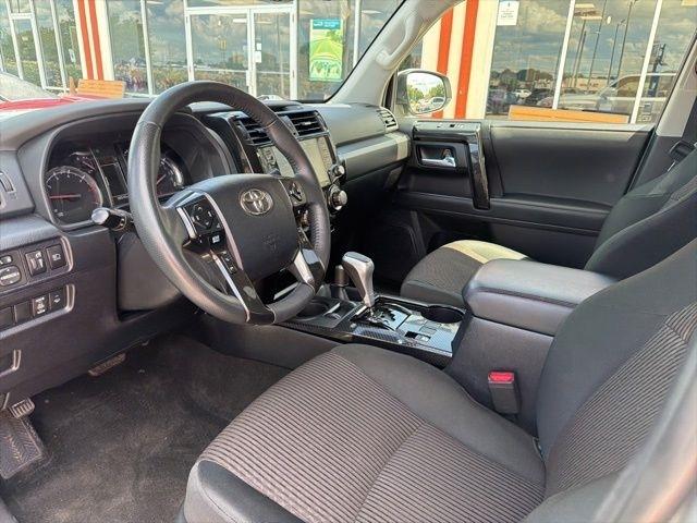 Toyota 4Runner TRD Off Road 4WD (Natl) 2024