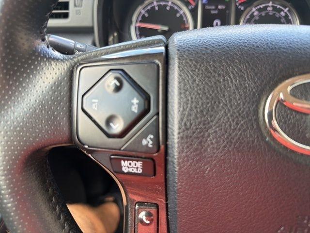 Toyota 4Runner TRD Off Road 4WD (Natl) 2024