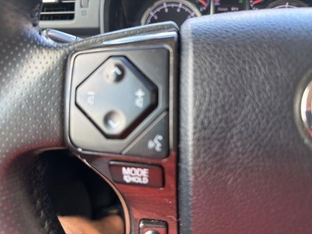 Toyota 4Runner TRD Off Road 4WD (Natl) 2024