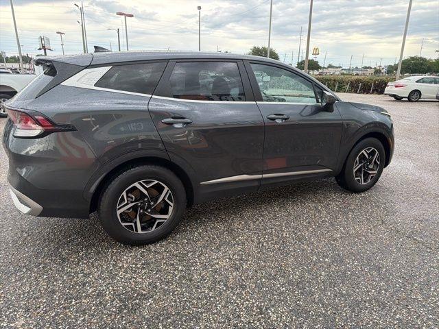 Kia Sportage LX FWD 2024