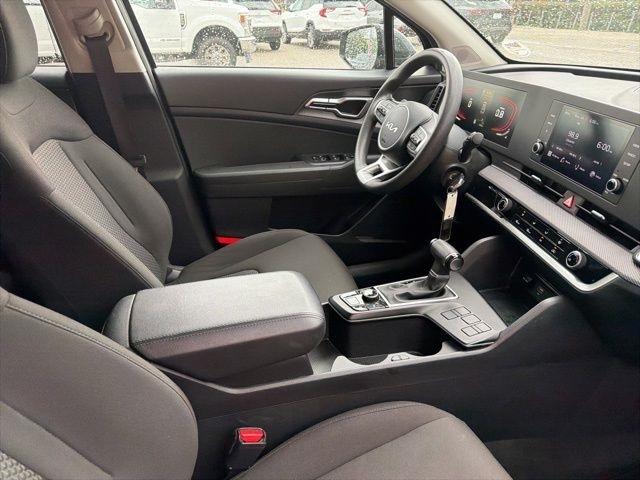 Kia Sportage LX FWD 2024