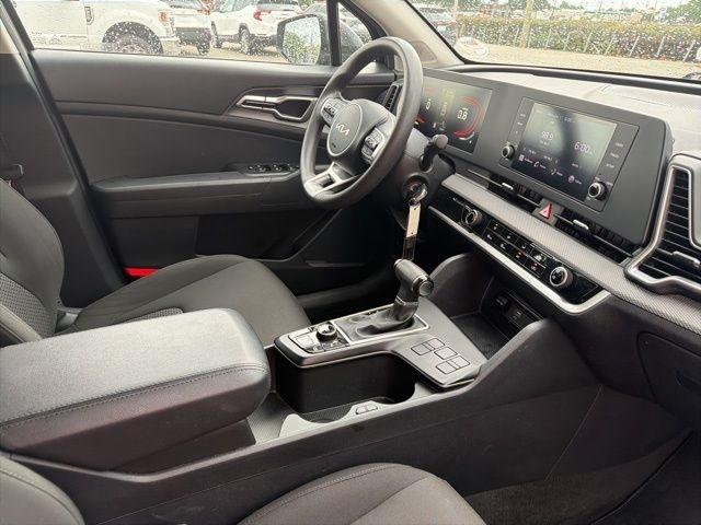 Kia Sportage LX FWD 2024