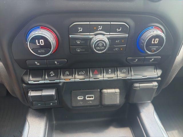 Chevrolet Silverado 1500 4WD Crew Cab 147" RST 2020