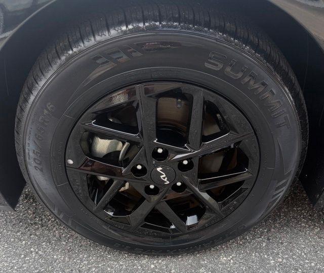 Kia K5 LXS Auto FWD 2025
