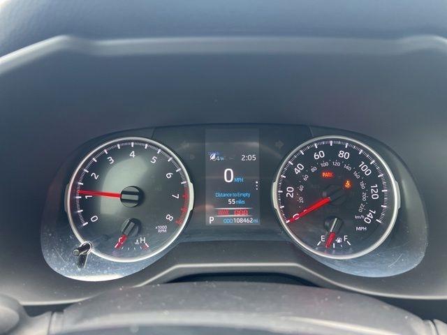 Toyota RAV4 LE FWD (Natl) 2021