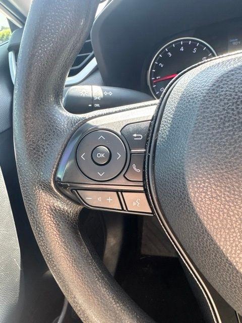Toyota RAV4 LE FWD (Natl) 2021