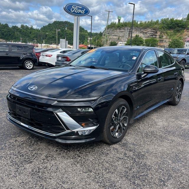 Hyundai Sonata SEL FWD 2025