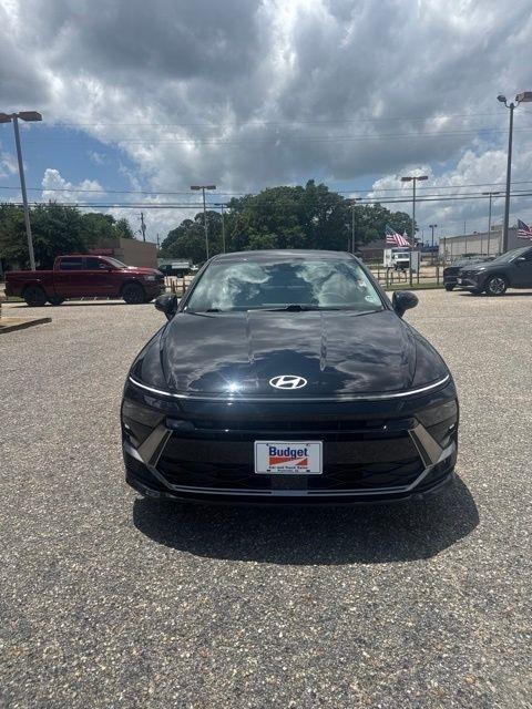 Hyundai Sonata SEL FWD 2025