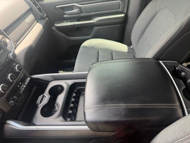 RAM 1500 Big Horn 4x4 Crew Cab 5'7" Box 2021