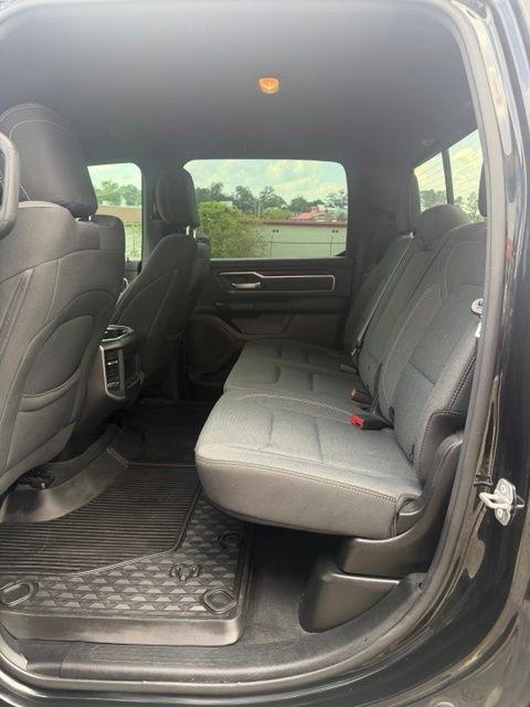 RAM 1500 Big Horn 4x4 Crew Cab 5'7" Box 2021