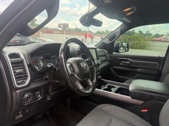 RAM 1500 Big Horn 4x4 Crew Cab 5'7" Box 2021
