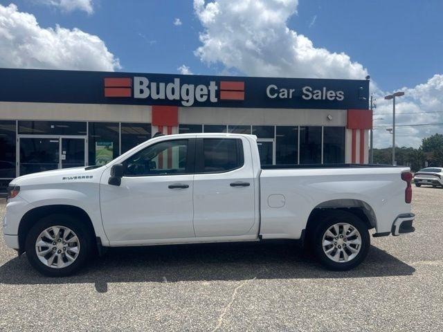 2022 Chevrolet Silverado 1500 2WD Double Cab 147" Custom