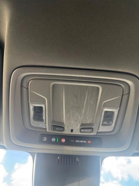 Chevrolet Silverado 1500 2WD Double Cab 147" Custom 2022