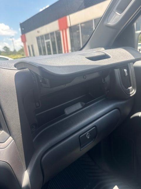 Chevrolet Silverado 1500 2WD Double Cab 147" Custom 2022