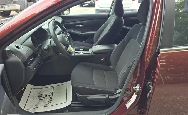 Nissan Sentra SV CVT 2025