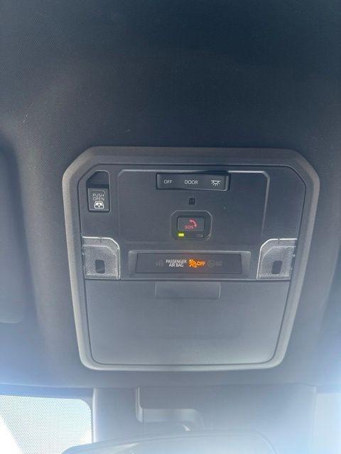 Toyota Tundra 2WD SR5 CrewMax 5.5' Bed (Natl) 2025