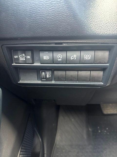 Toyota Tundra 2WD SR5 CrewMax 5.5' Bed (Natl) 2025