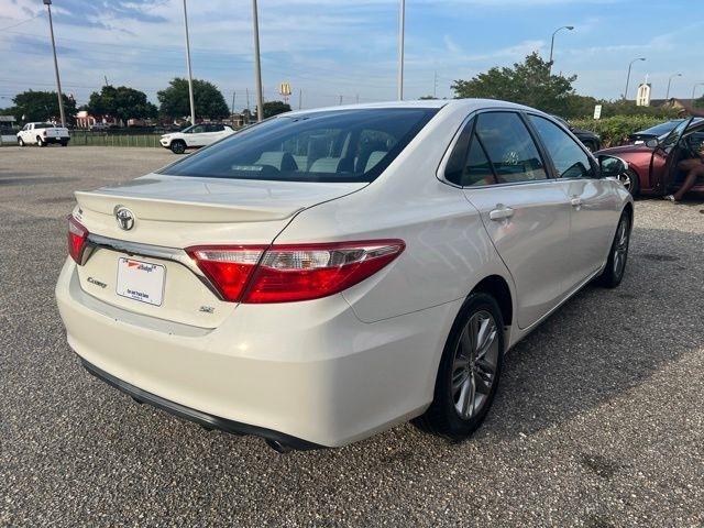 Toyota Camry 4dr Sdn I4 Auto XLE (Natl) 2015