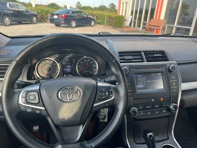 Toyota Camry 4dr Sdn I4 Auto XLE (Natl) 2015