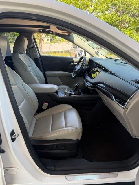 Cadillac XT4 AWD 4dr Premium Luxury 2020