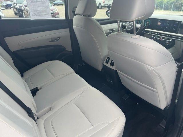 Hyundai Tucson SEL FWD 2025