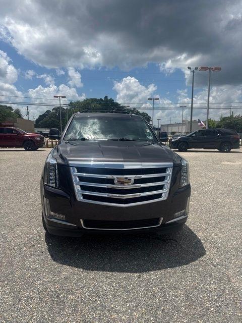 Cadillac Escalade ESV 4WD 4dr Luxury 2018