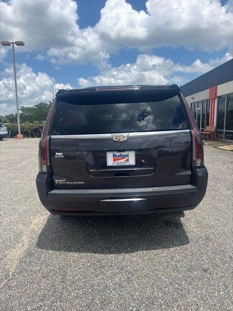 Cadillac Escalade ESV 4WD 4dr Luxury 2018