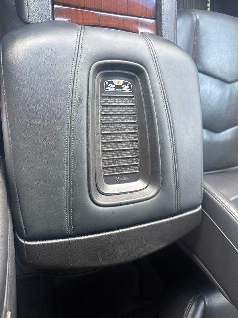 Cadillac Escalade ESV 4WD 4dr Luxury 2018