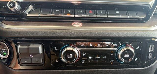 GMC Sierra 1500 4WD Crew Cab 147" SLT 2025