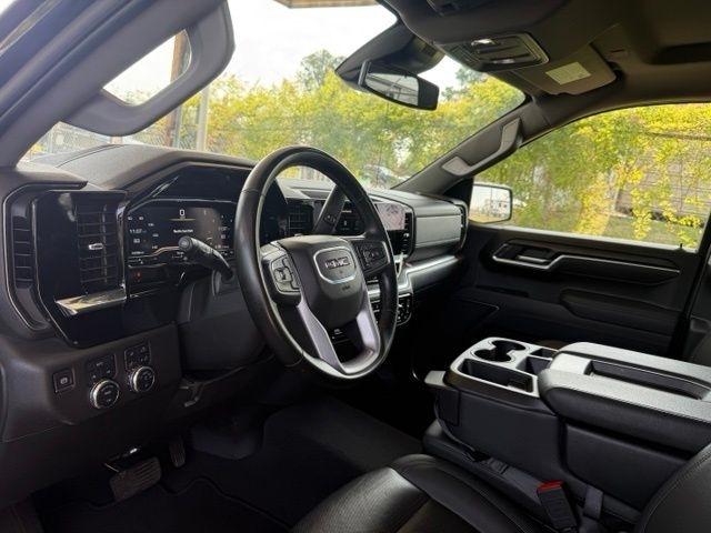 GMC Sierra 1500 4WD Crew Cab 147" SLT 2025
