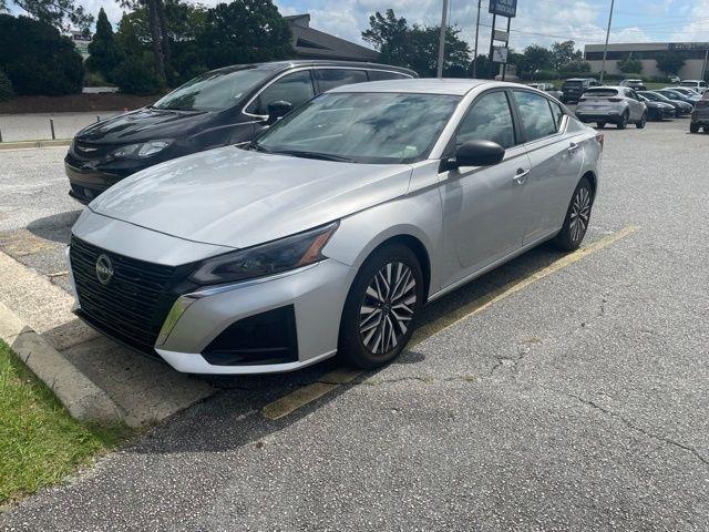 Nissan Altima 2.5 SV Sedan 2024