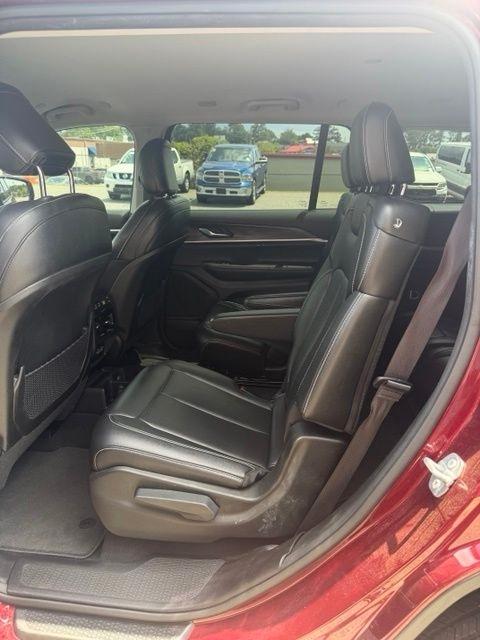Jeep Grand Cherokee L Limited 4x2 2023
