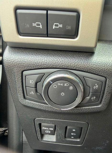 Ford F-150 Lariat 4WD SuperCrew 5.5' Box 2018