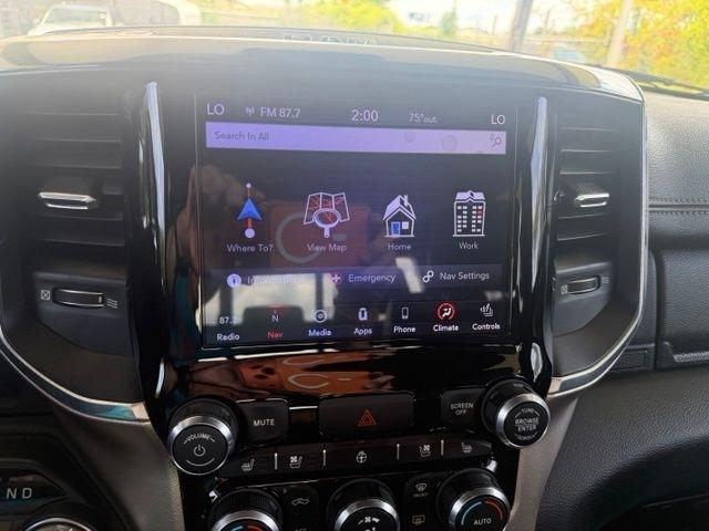 RAM 1500 Laramie 4x2 Crew Cab 5'7" Box 2019