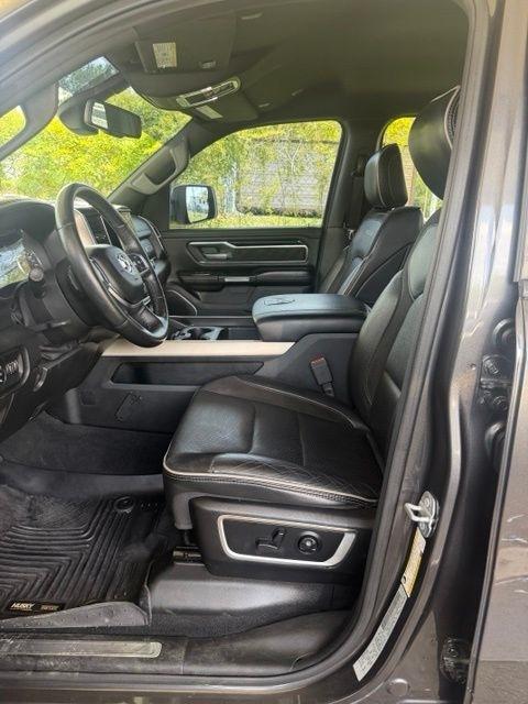 RAM 1500 Laramie 4x2 Crew Cab 5'7" Box 2019