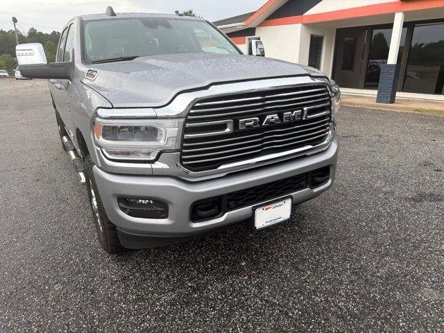 RAM 2500 Laramie 4x4 Crew Cab 6'4" Box 2024