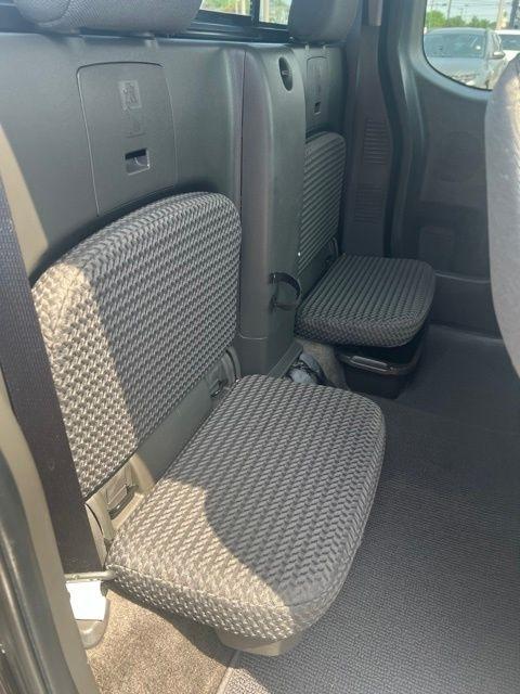Nissan Frontier King Cab 4x2 SV Manual 2017