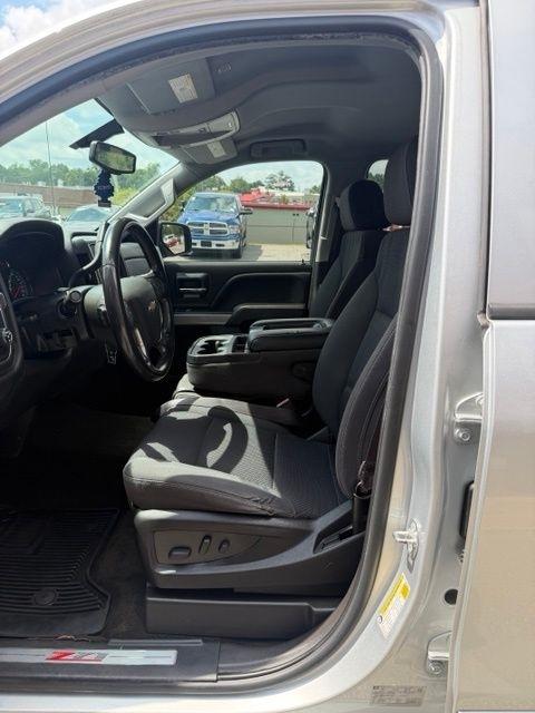Chevrolet Silverado 1500 4WD Crew Cab 143.5" LT w/2LT 2017